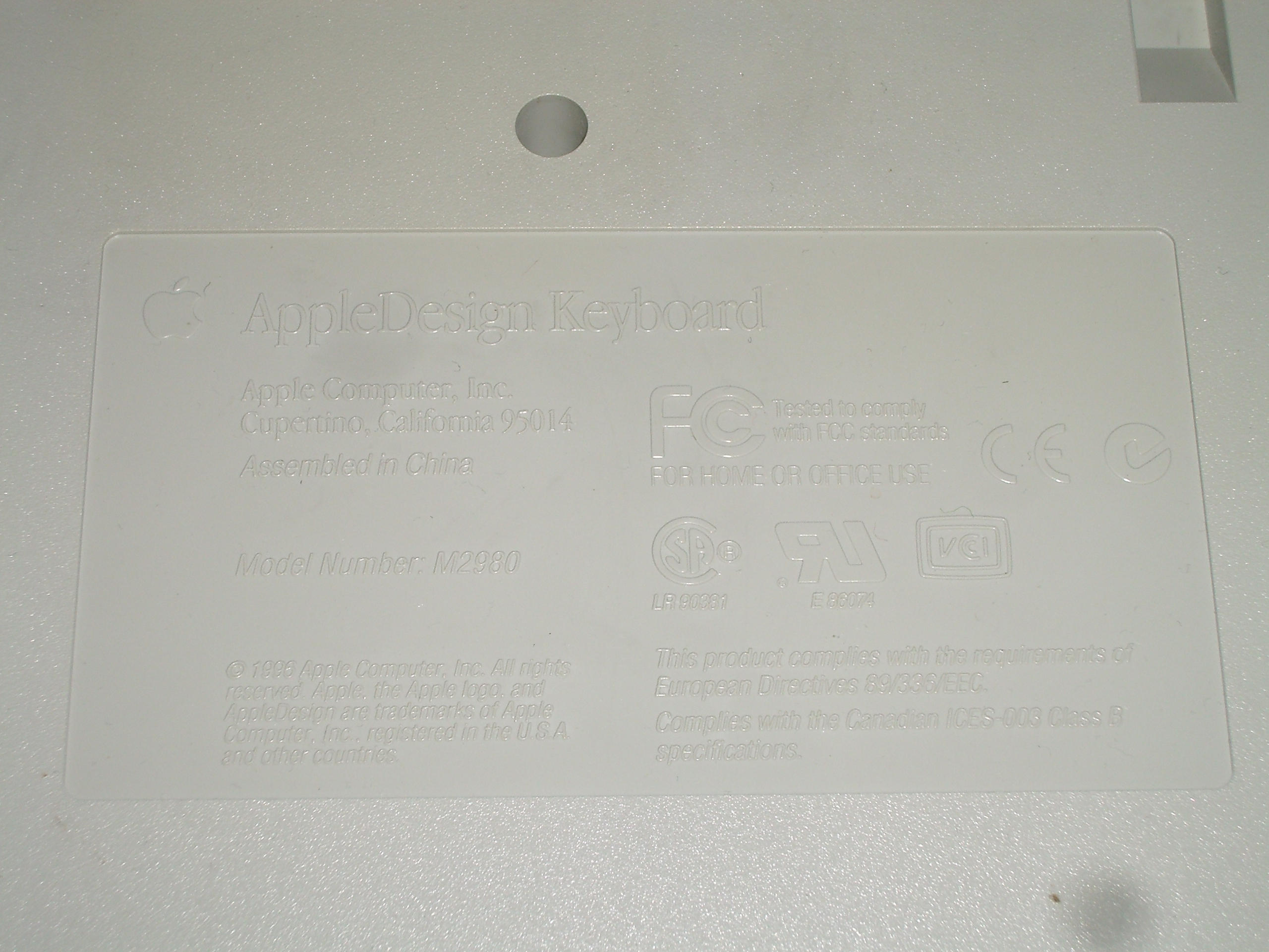 AppleDesign Keyboard (Alps) rear imprint.jpg