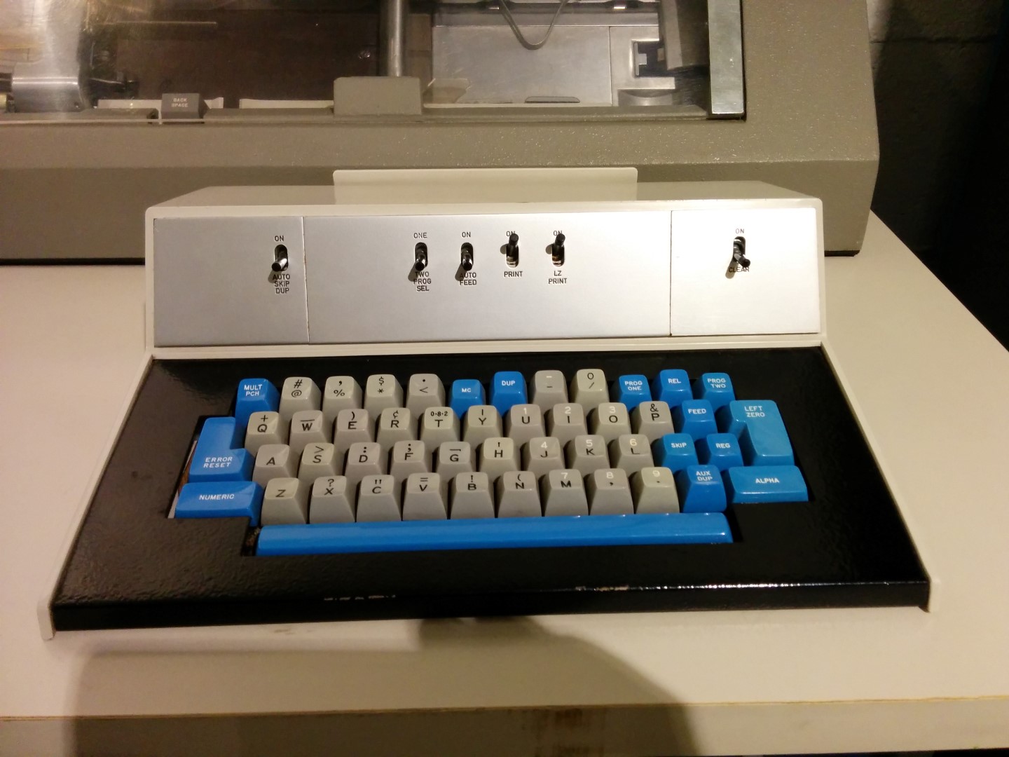 ... and its very mechanical keyboard (not a beam spring board)