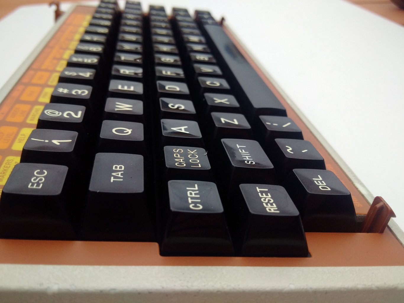 Otrona - keyboard profile