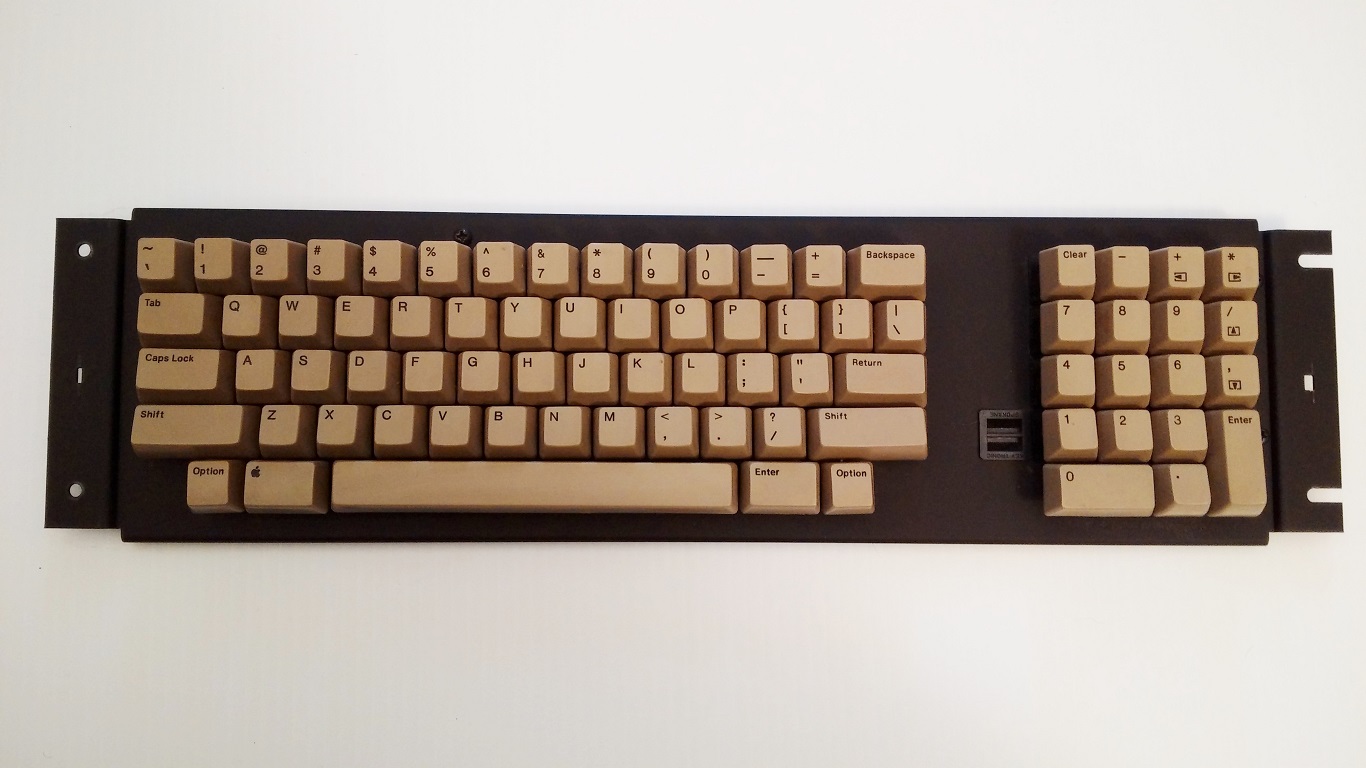 Apple Lisa keyboard - keyboard assembly top