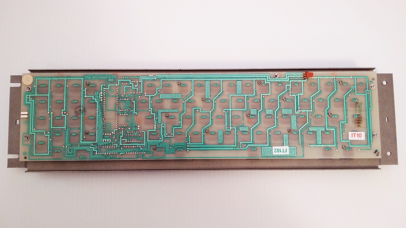 Apple Lisa keyboard - bottom circuit board