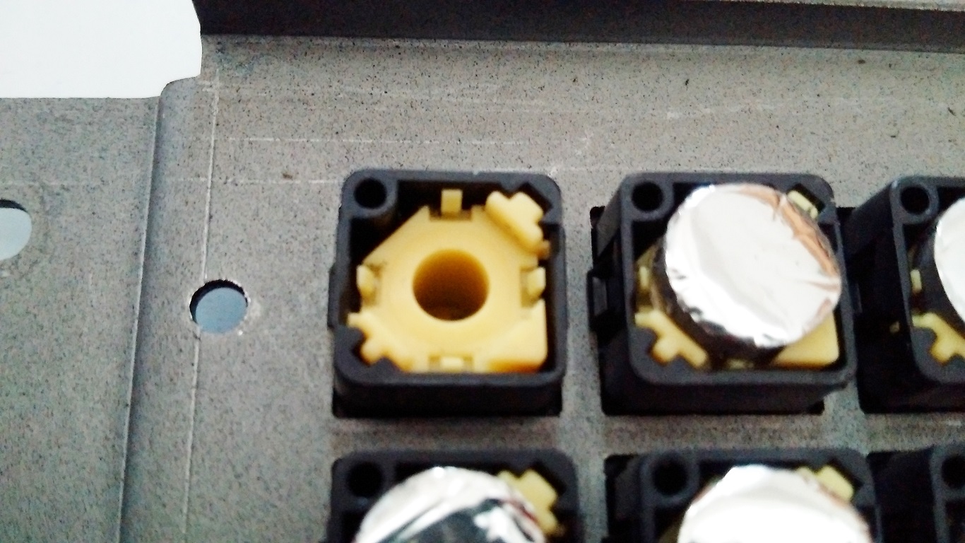 Apple Lisa keyboard - key switch foam removed