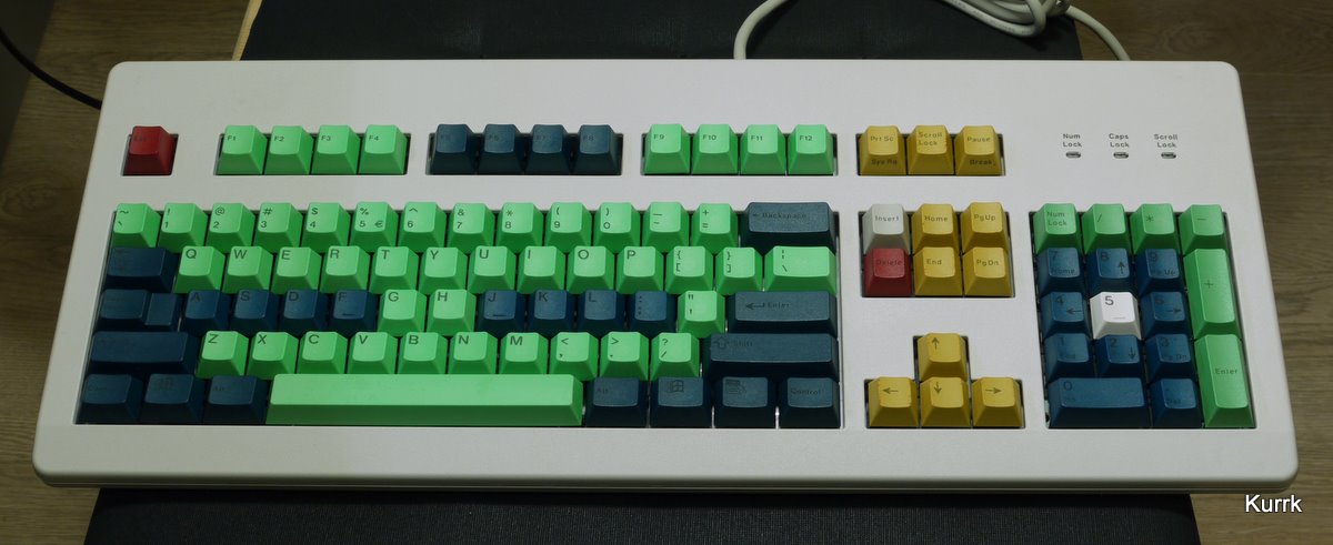 The new looks of the Cherry board. The insert and Num5 keys were left untouched.