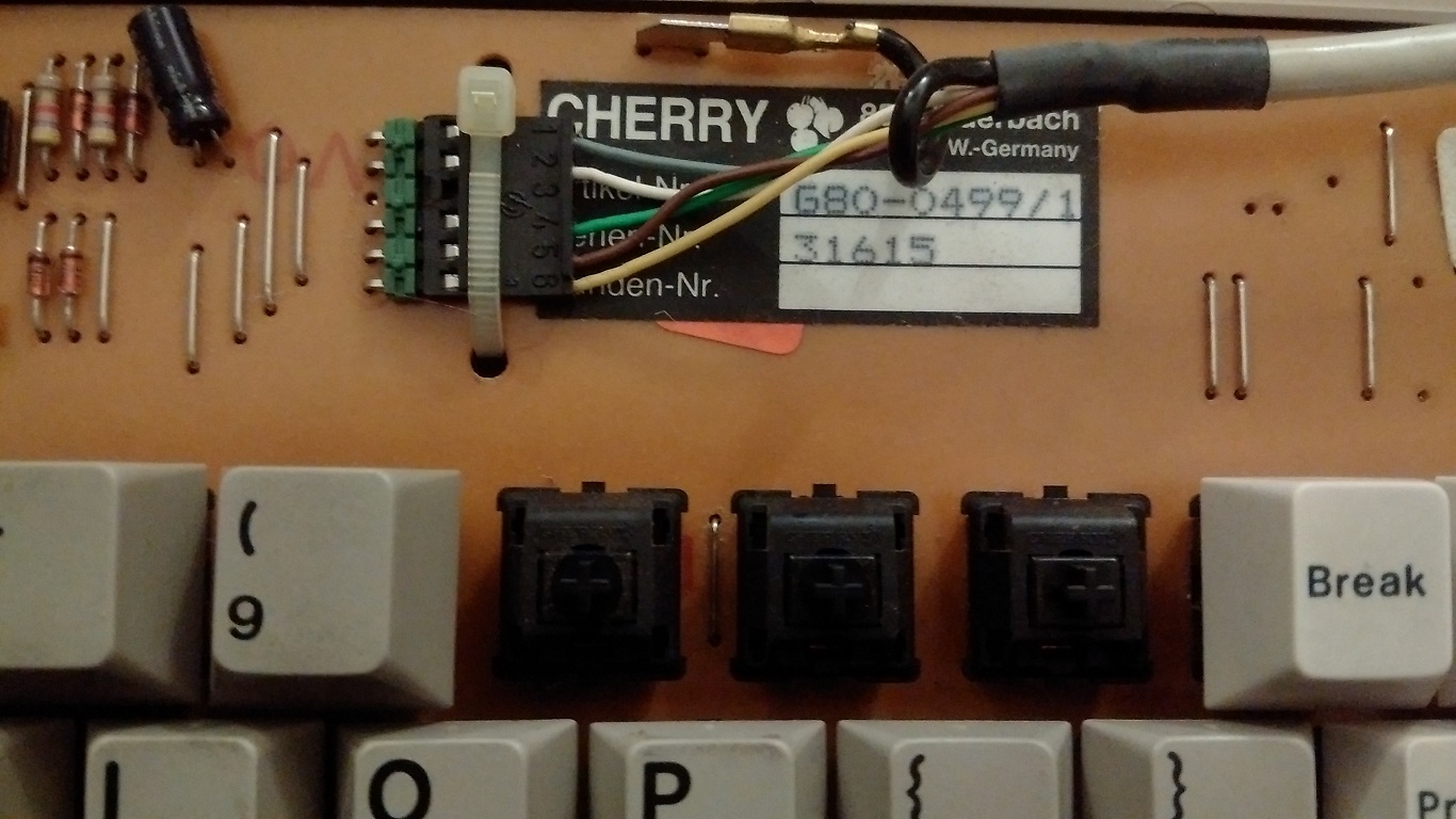 Commodore Colt keyboard - Cherry G80-499/1 label