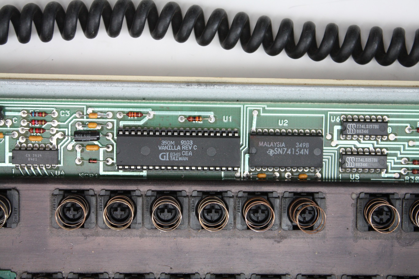 Cherry Terminal Keyboard - PCB components 1