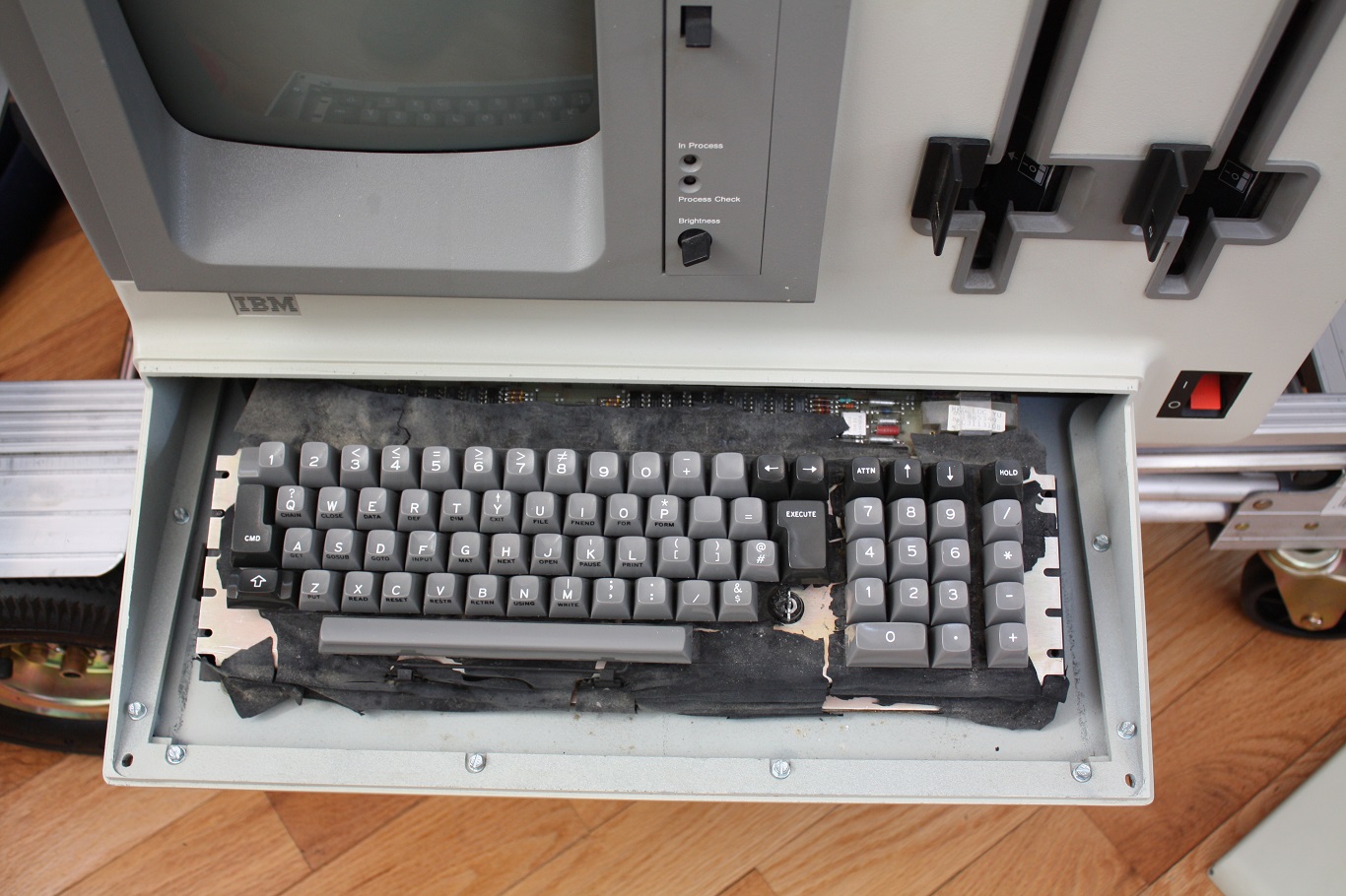 IBM 5120 - key caps cleaned and installed