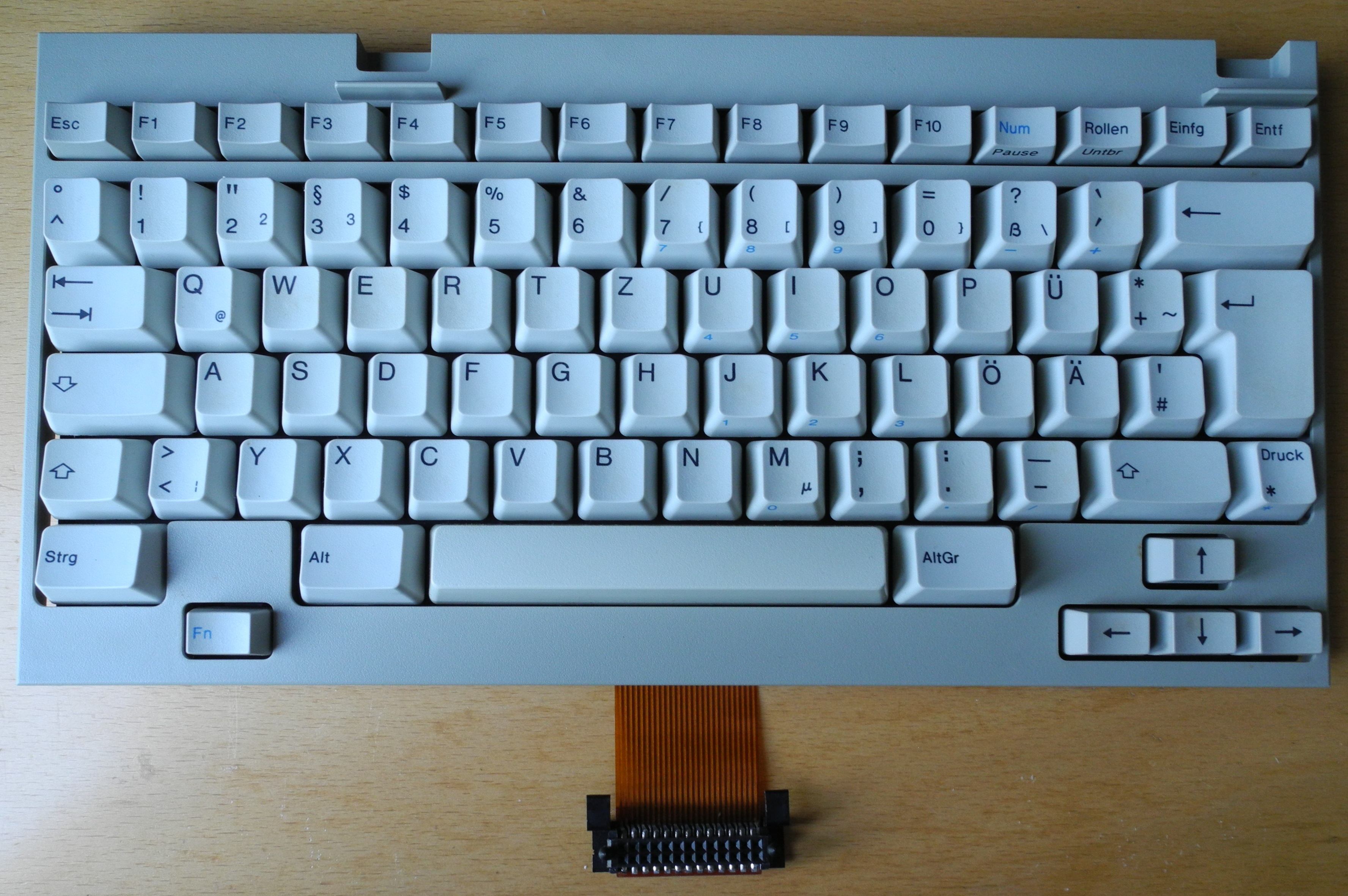 IBM 5140 Tastatur 900kb.jpg