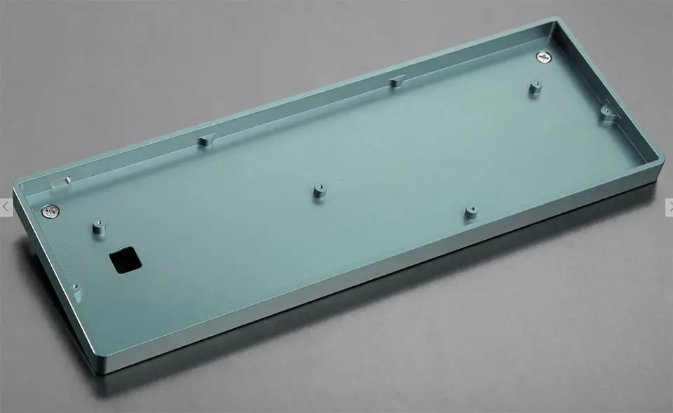 seafoamgreen_aluminum_case.jpg