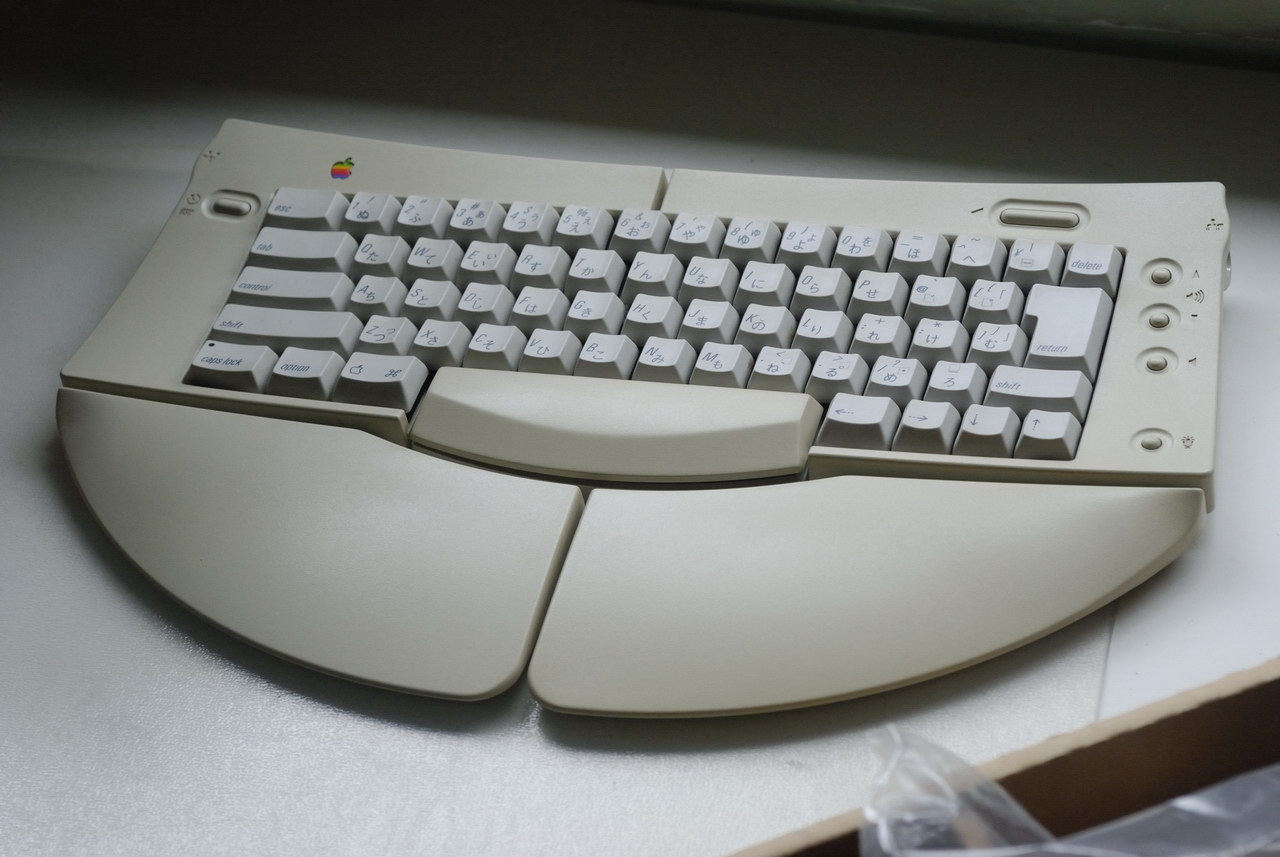 Apple Adjustable Keyboard7