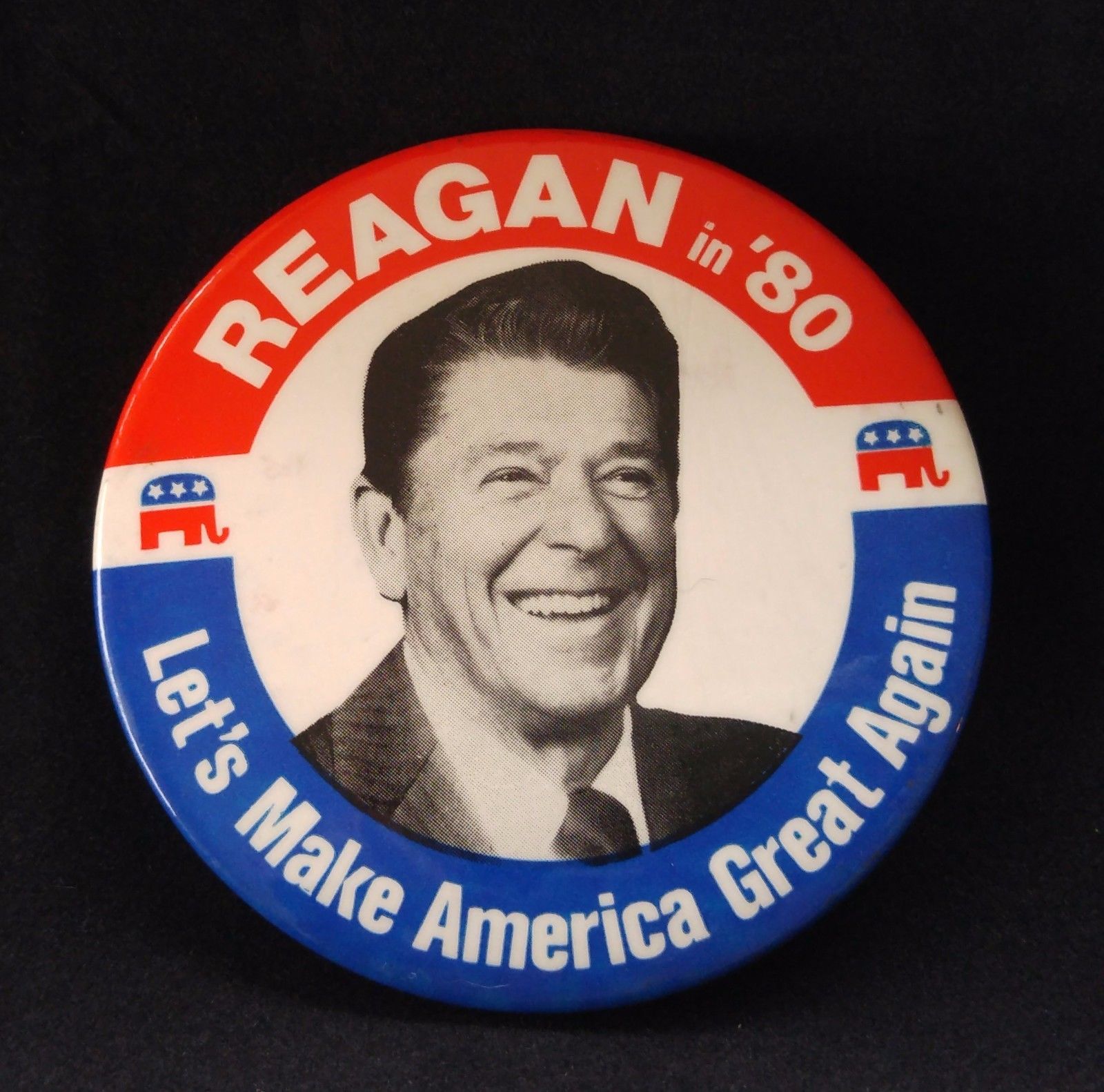 rare-facing-right-reagan-in-80-let-s-make-america-great-again-3-5-button-ddce082219fe0c5577dcc1990bc22898.jpg