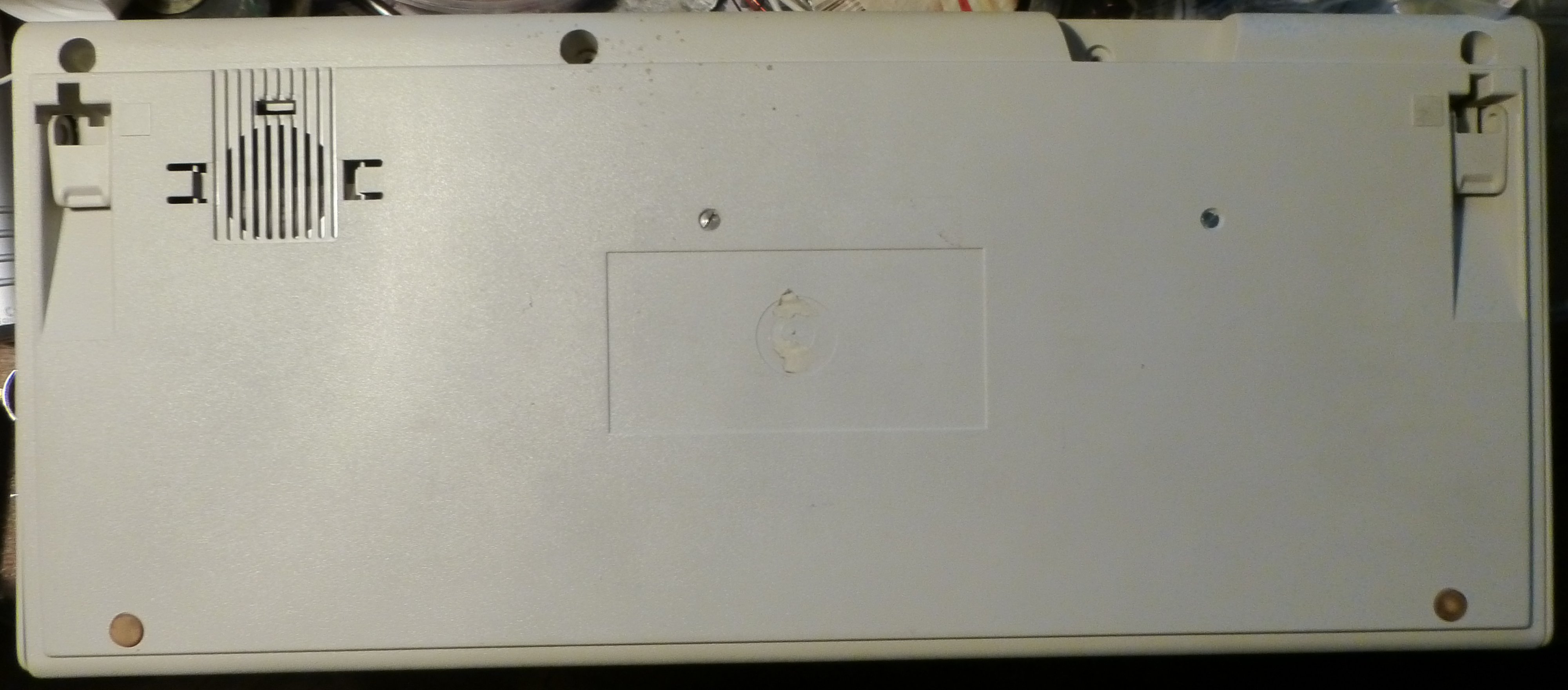 no label on bottom