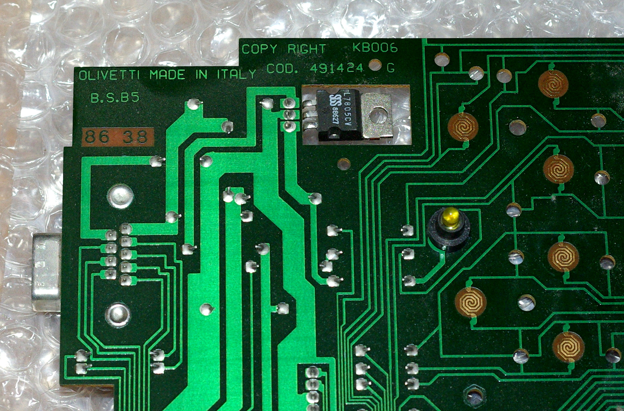 Olivetti ANK 2463 PCB detail.JPG