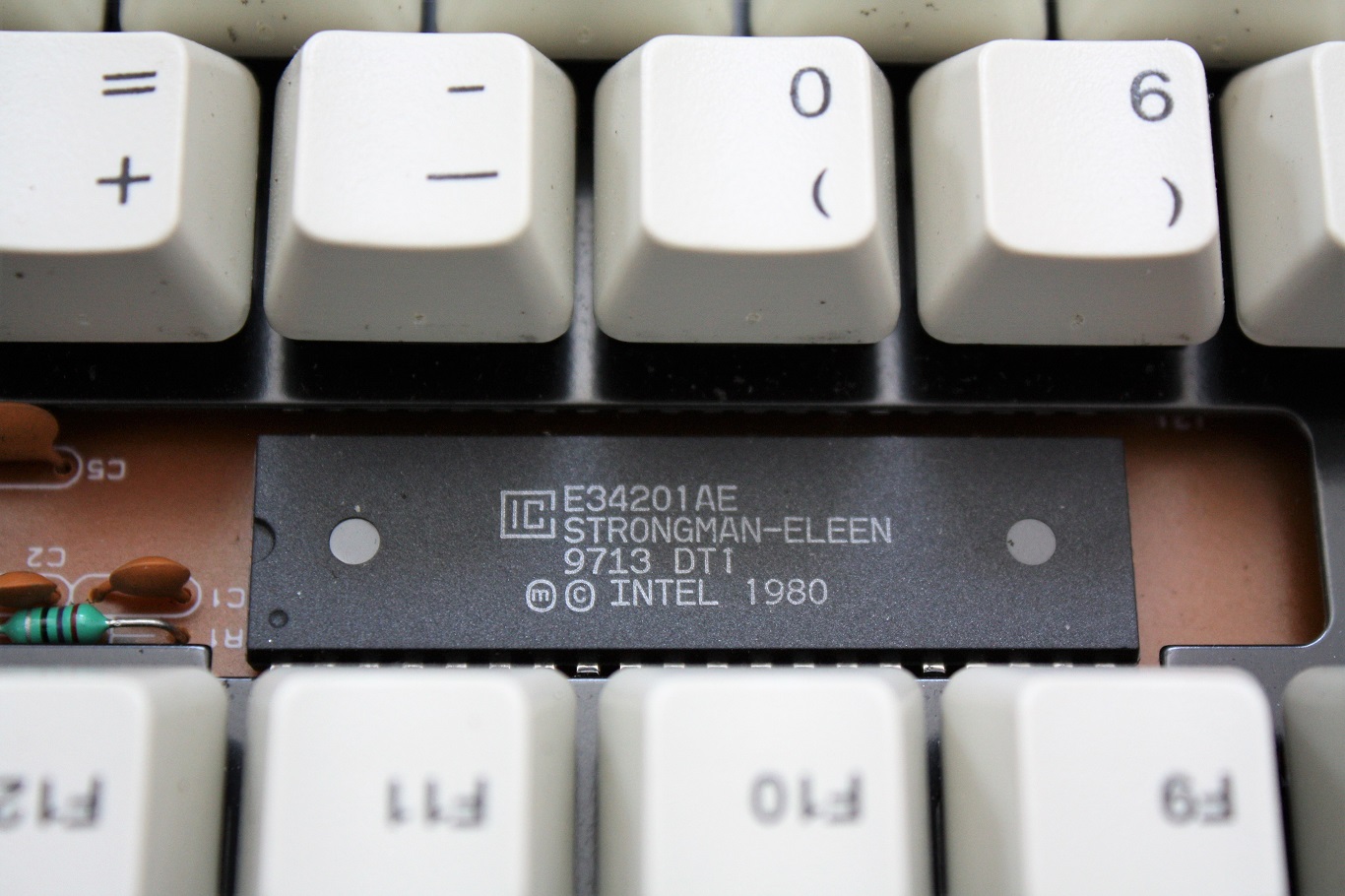 Prism N7 - keyboard controller dated 13th week of 1997