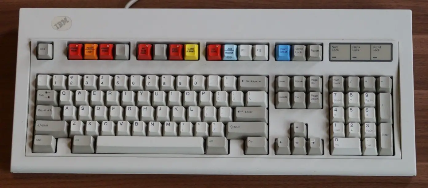 IBM_Model_M_Keyboard_1391401.jpg