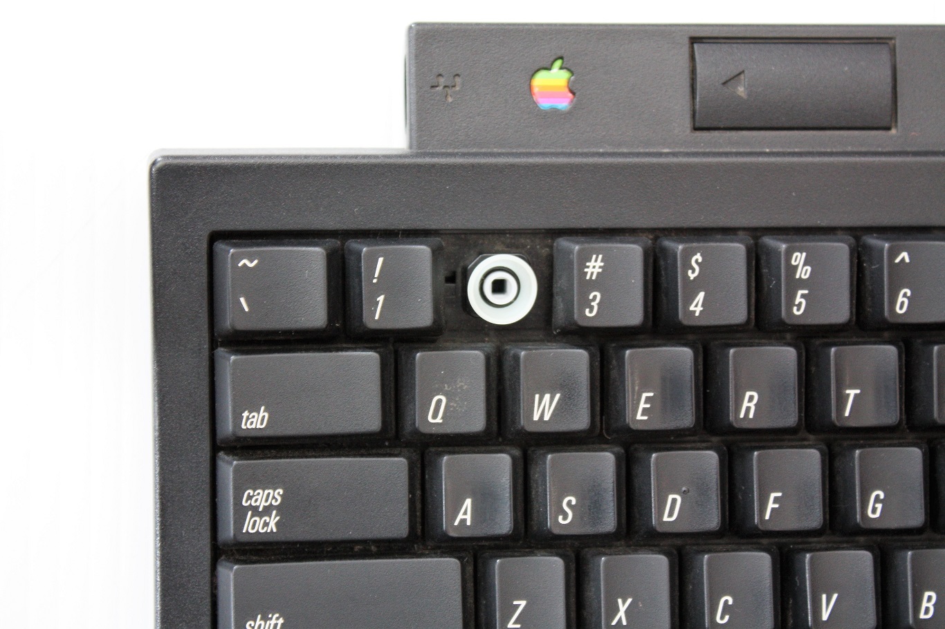 Macintosh TV - Mitsumi hybrid key switch