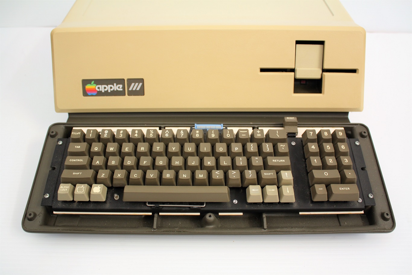 Apple III - keyboard cover removed