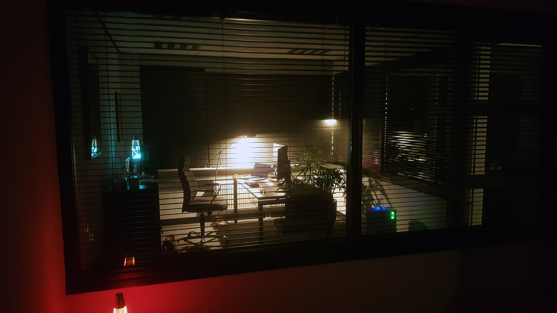 office_night2.jpg