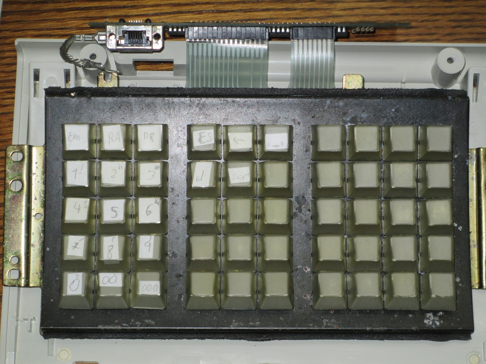 IBM Modem M 4704-Model-100-like, internal plate front view.