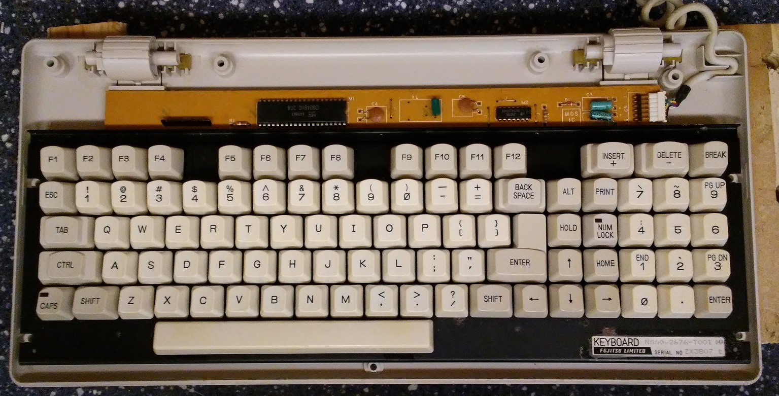 case_open1_sm.jpg