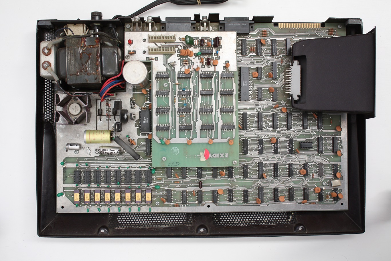 Exidy Sorcerer - computer internals