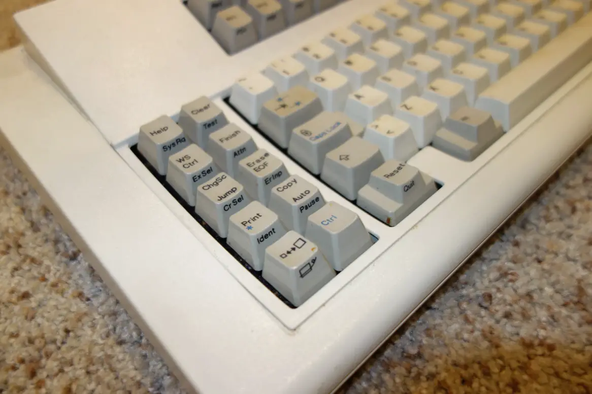 Model M122 Blue Sublegends left.jpg