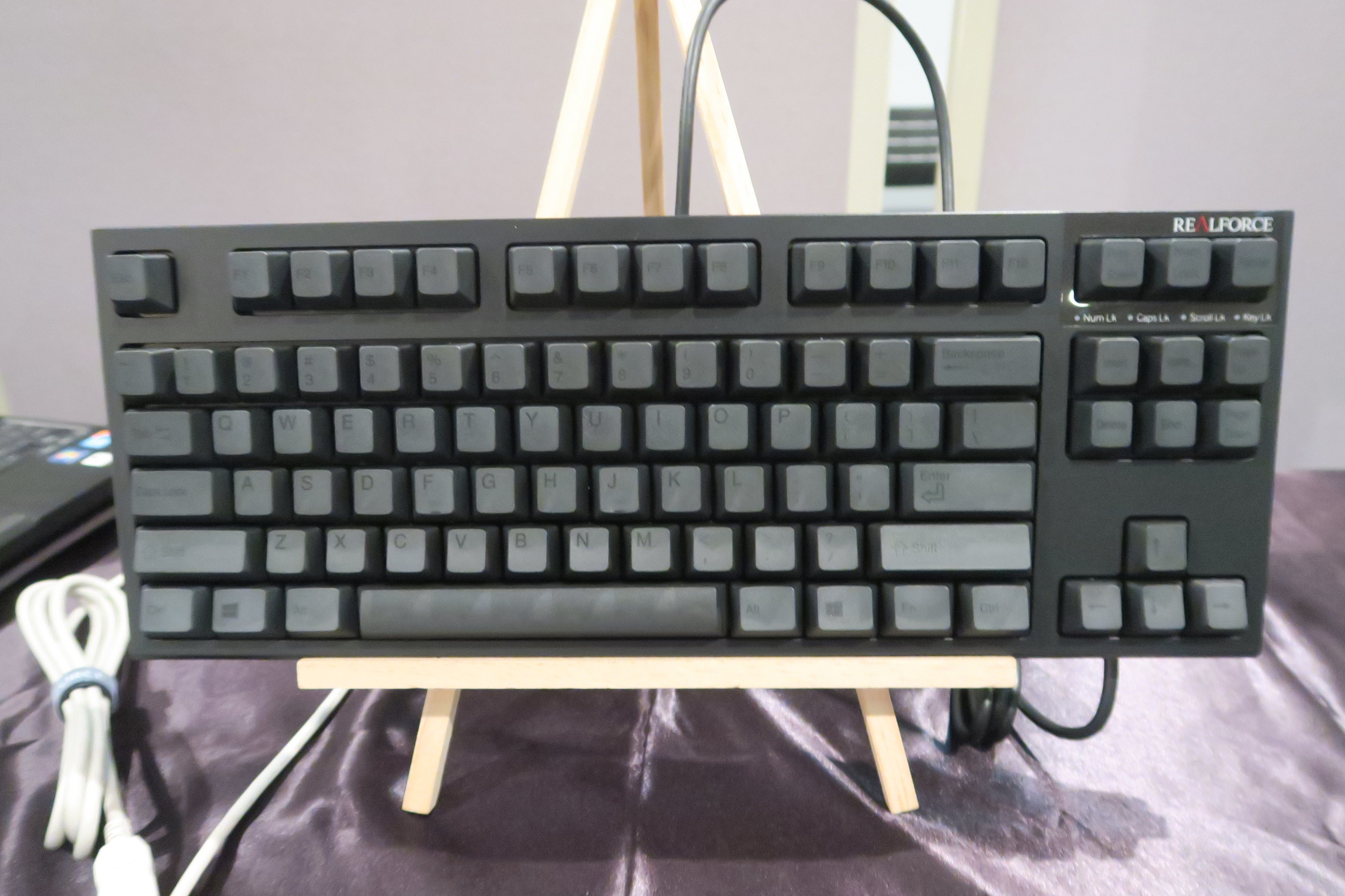 pfu-realforce-11-1.jpg