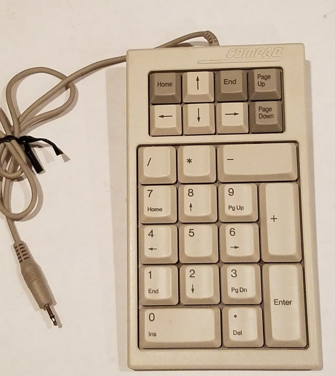 Numpad with a tinynav. Picture copied from https://www.ebay.com/itm/263116675072