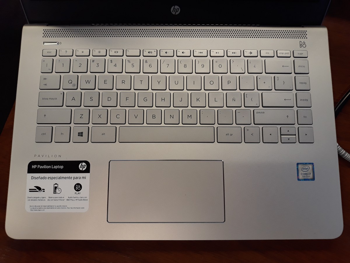 HP Pavilion 14 kb002-la's keyboard.