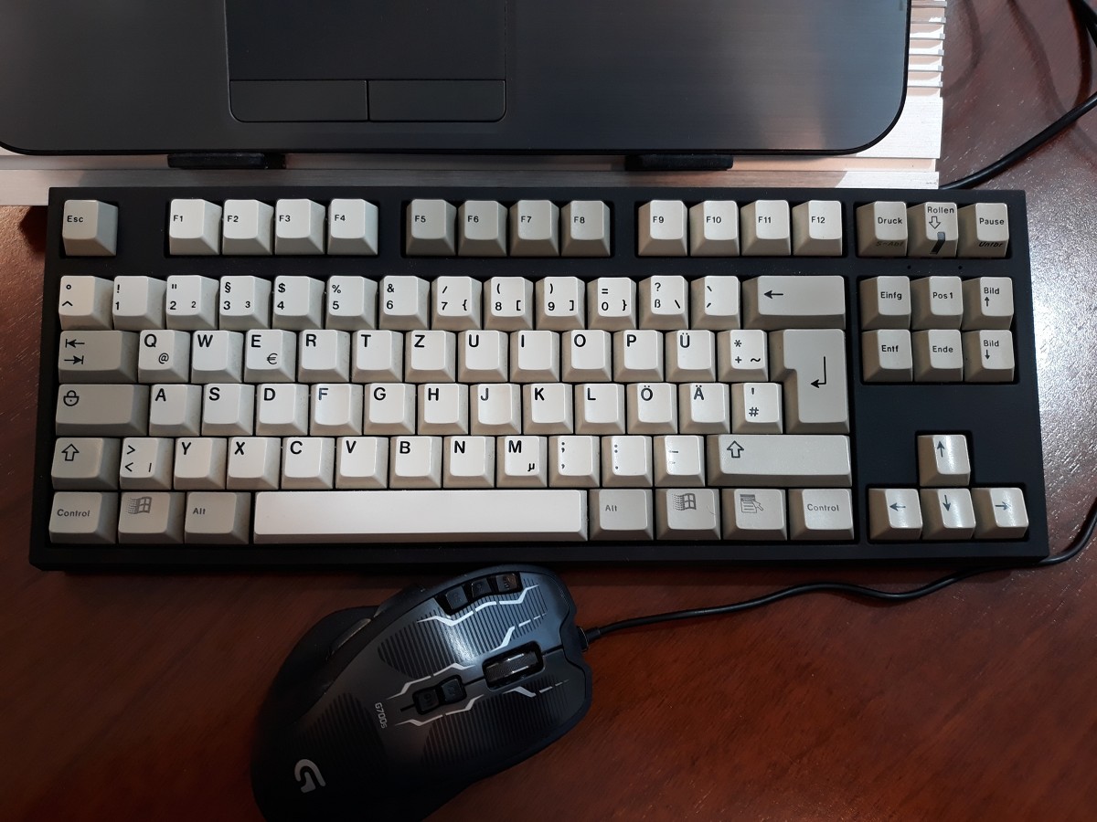 Good keyboard, good mouse.