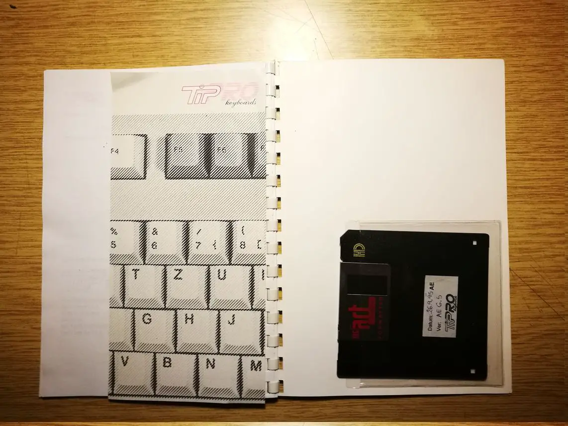 Original manual and *diskette* (!)