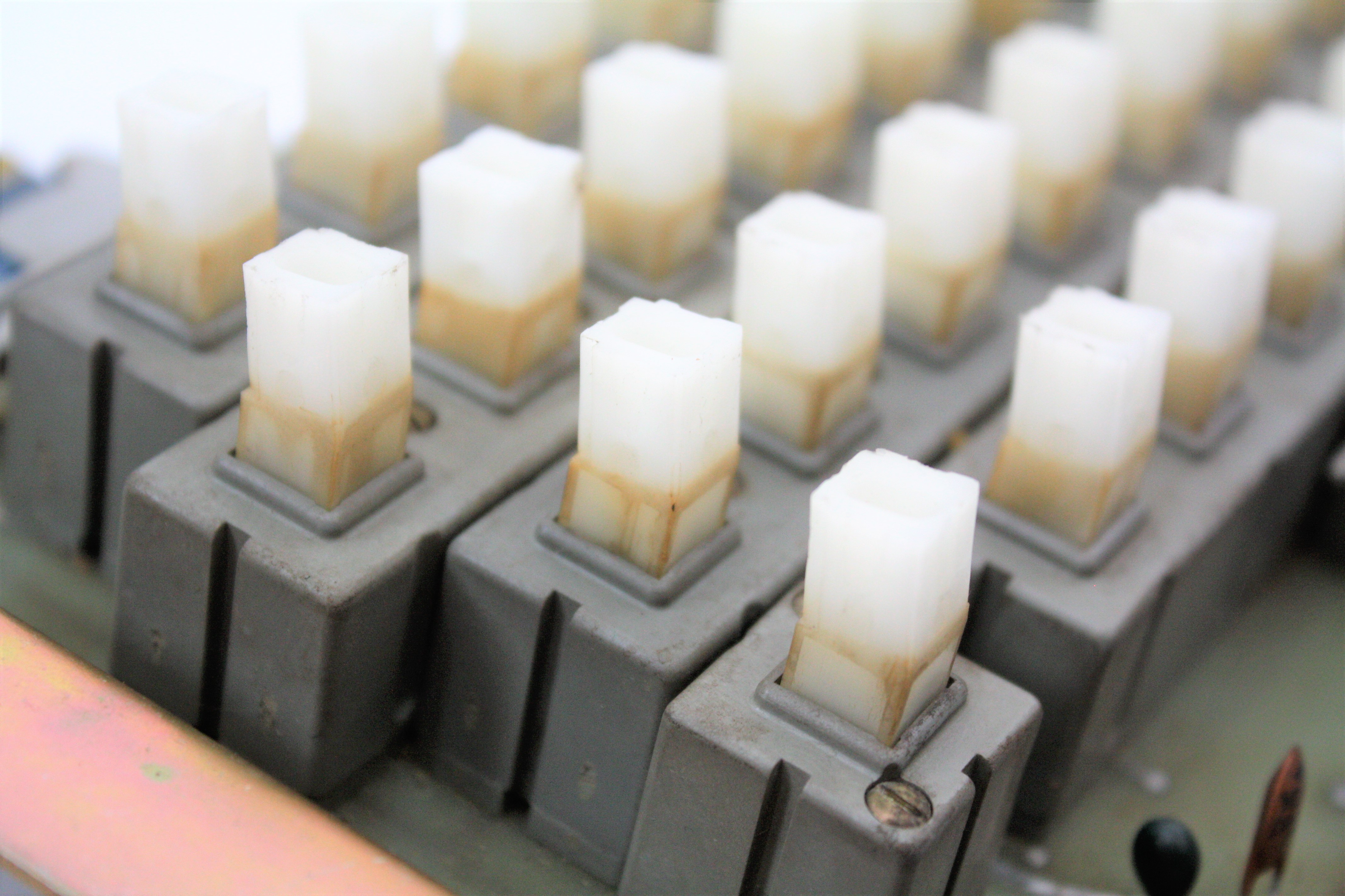 Key switch sides