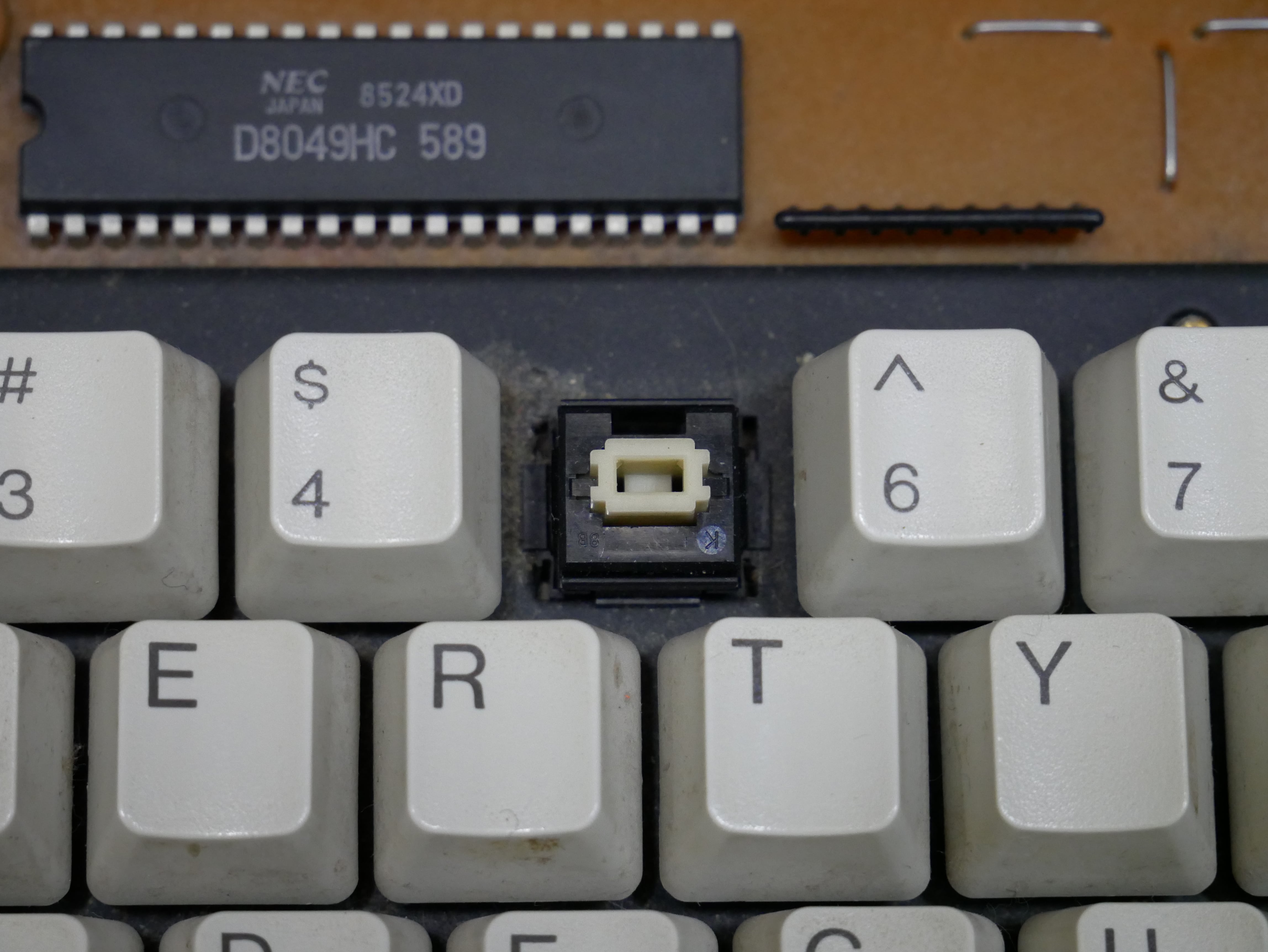 SKCL Cream Switch