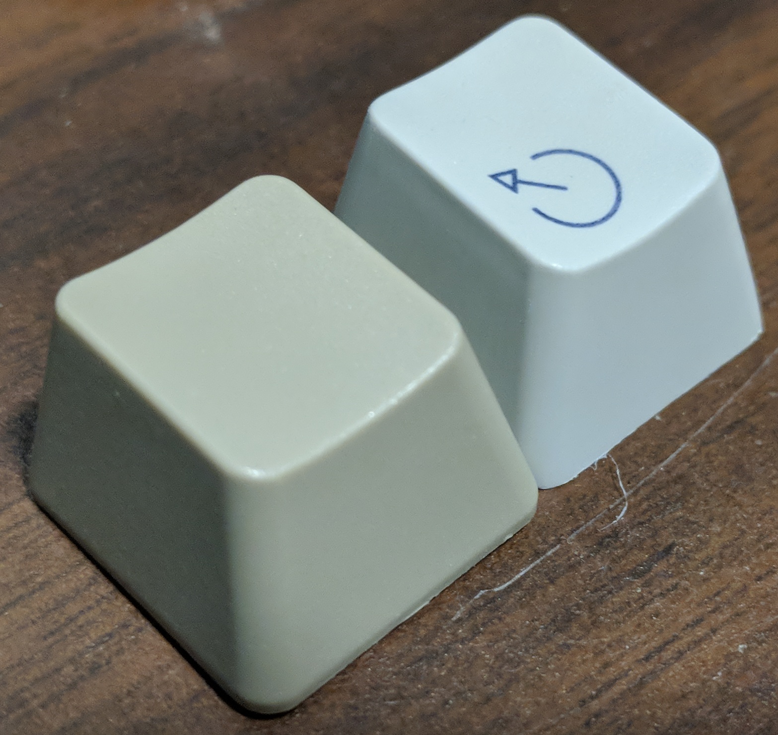 Keycap comparison - Angled shot