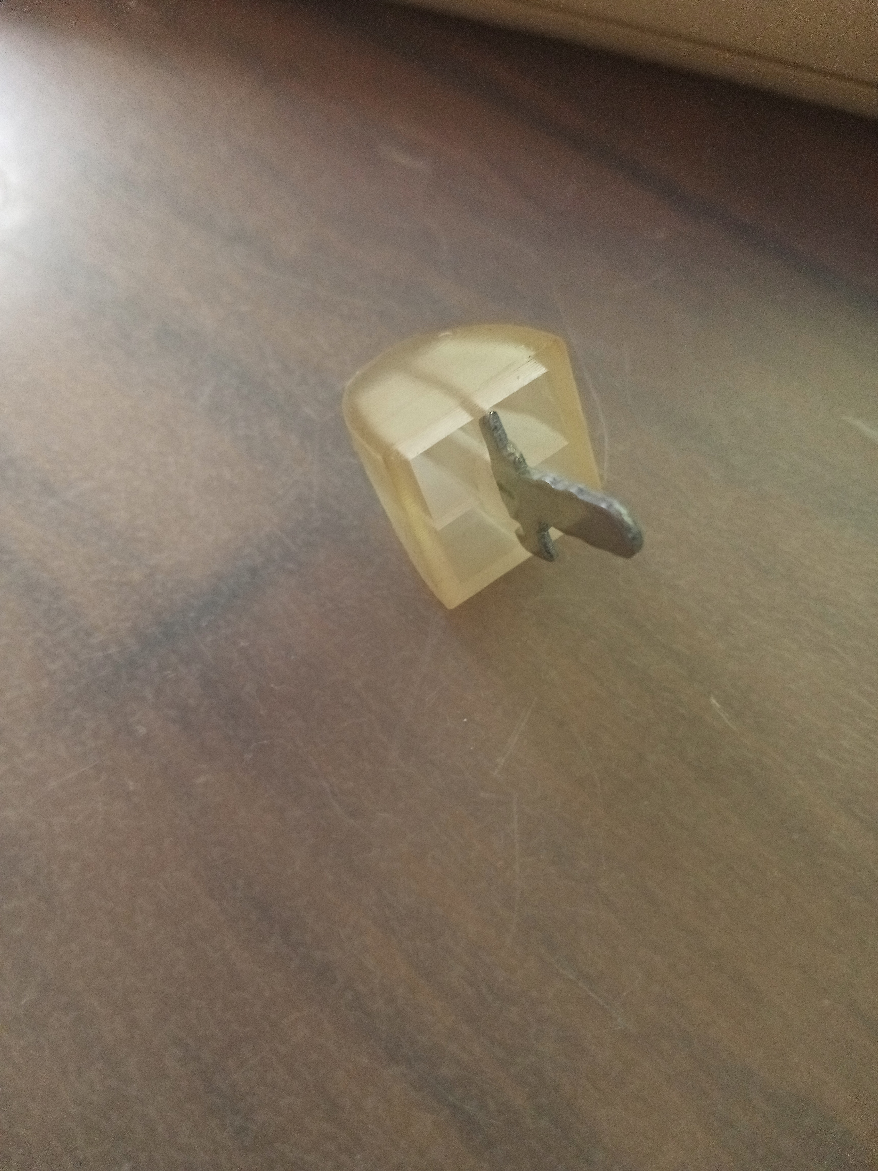 keycap with stem.jpg