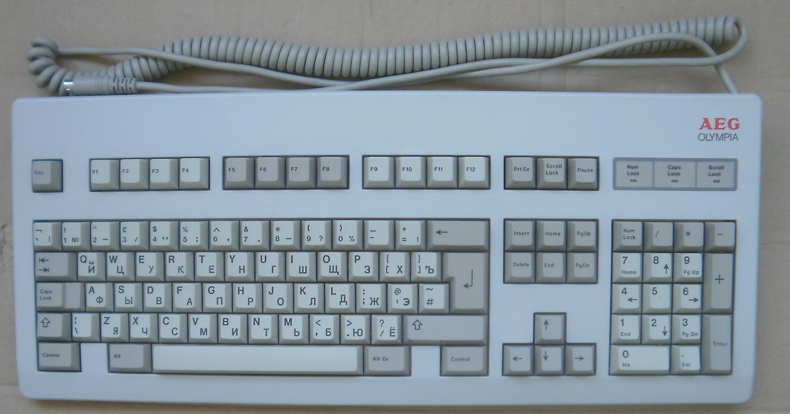 Cherry_AEG_Olympia_1.jpg