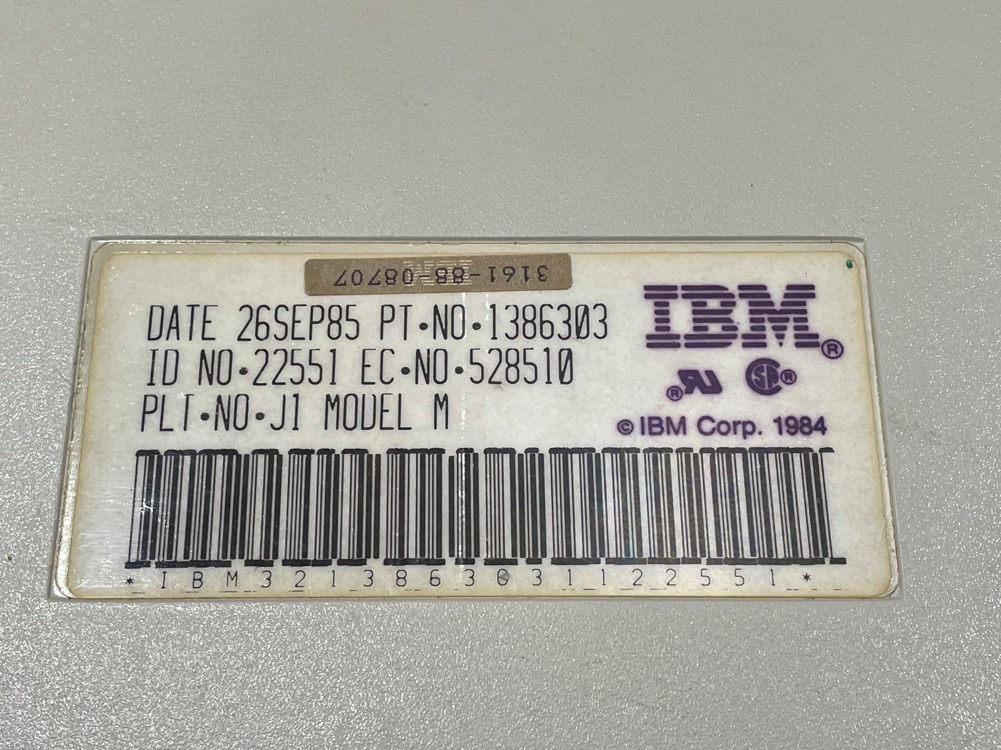 26-SEP-85-IBM-model-M-1.jpg