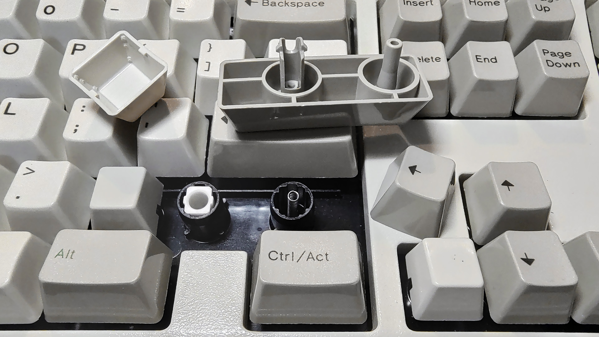 SNKB-M1993-EES-101_20220801_keycaps.jpg