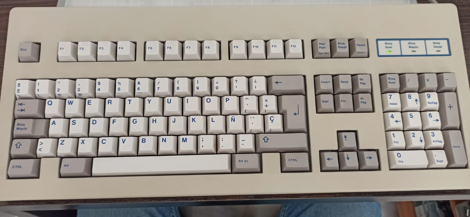 keyboardfront.jpg