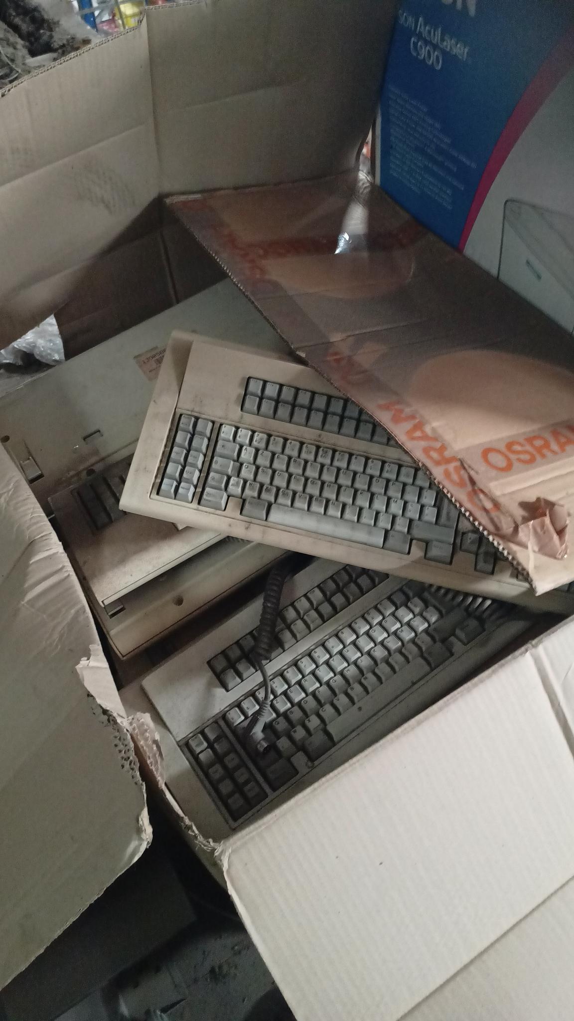 carton_claviers.jpeg