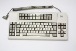 IBM 73x3832 Unsaver keyboard front.jpg