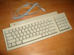 Apple Keyboard II - Deskthority wiki