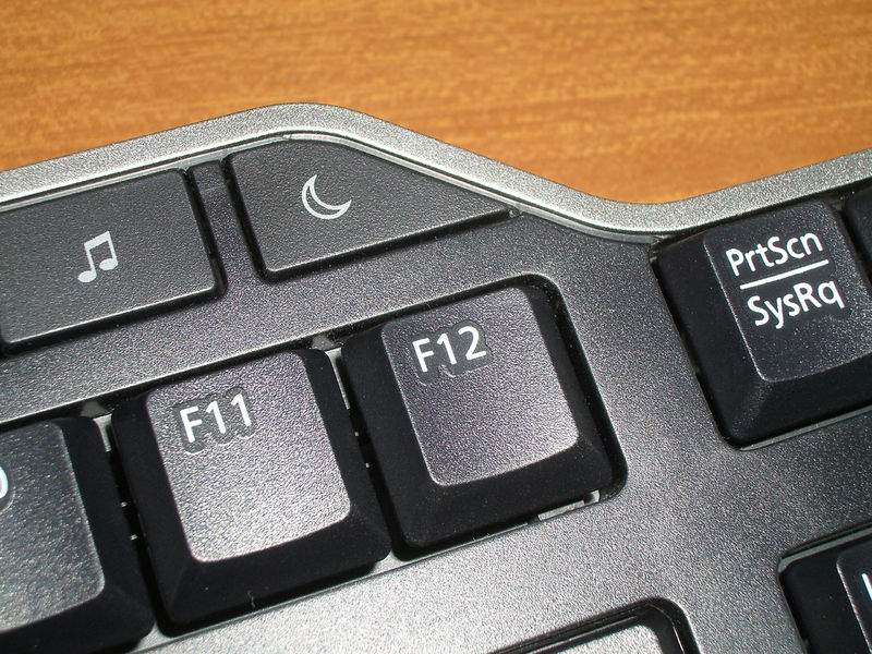 File:Dell KB522 -- keycap printing.jpg