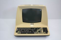 Televideo 910 terminal front.jpg