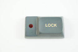 Cherry-B4VB-5601-Keycap-Lock-Top-2.JPG
